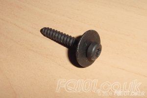 roadsterpanelscrew